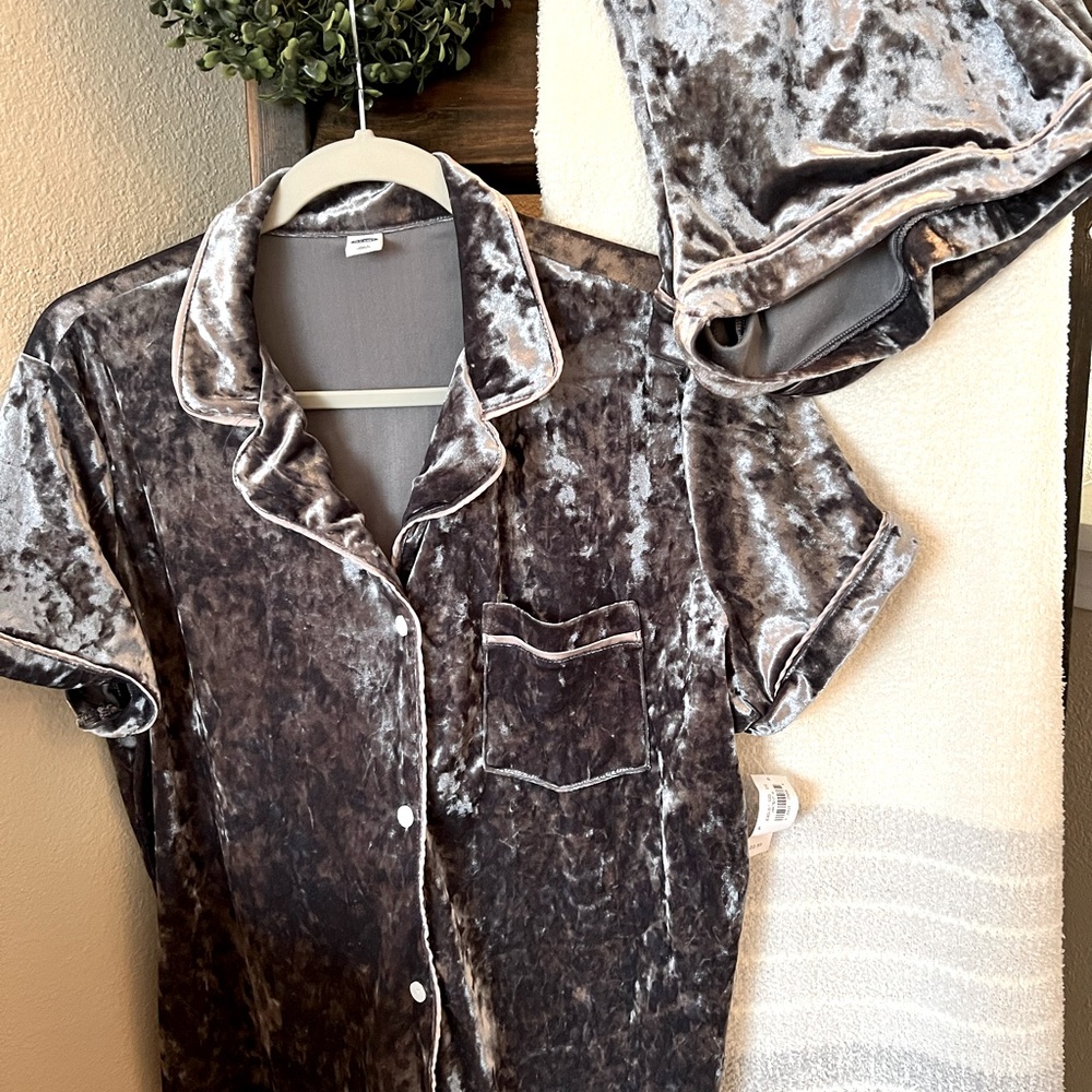 Old Navy Crushed Velvet Pjs